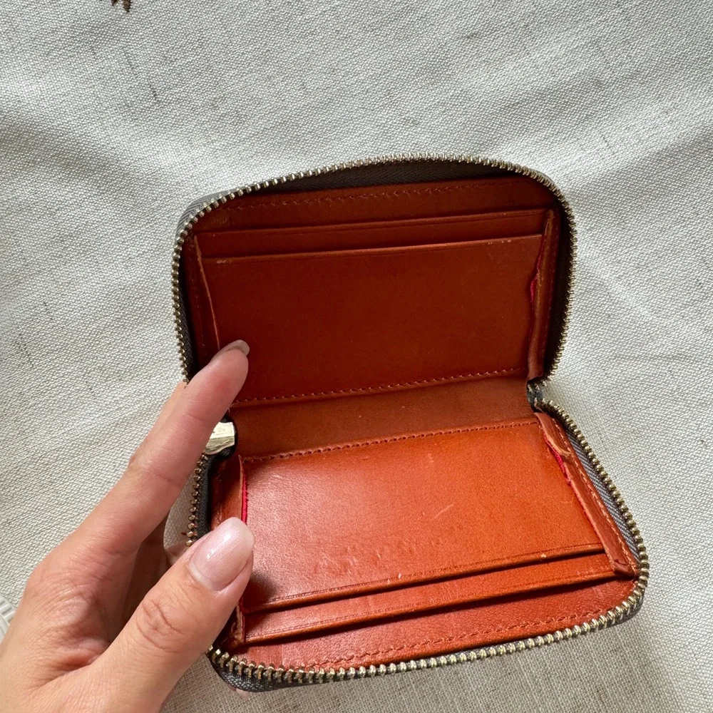 DOONEY & BOURKE Gretta Small‎ Zip Around Wallet .